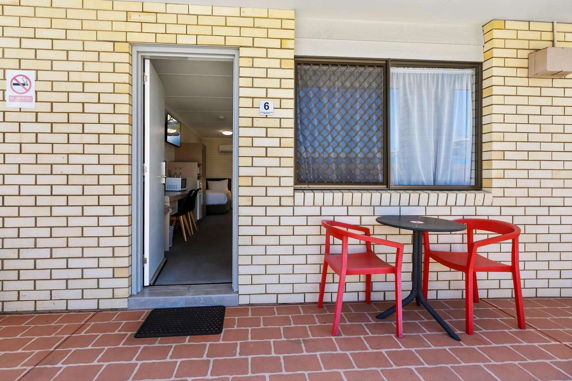 Comfort Inn On Main Hervey Bay Exteriör bild