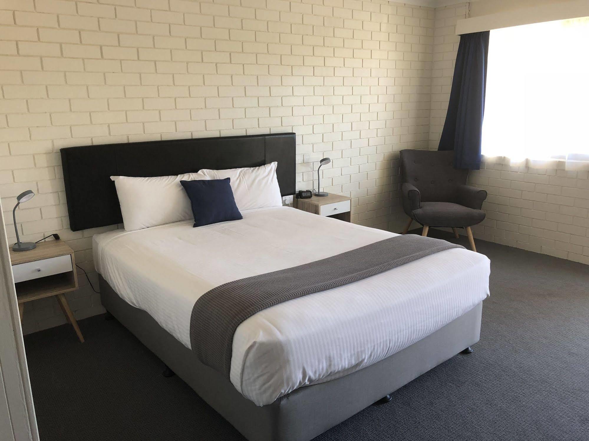 Comfort Inn On Main Hervey Bay Exteriör bild