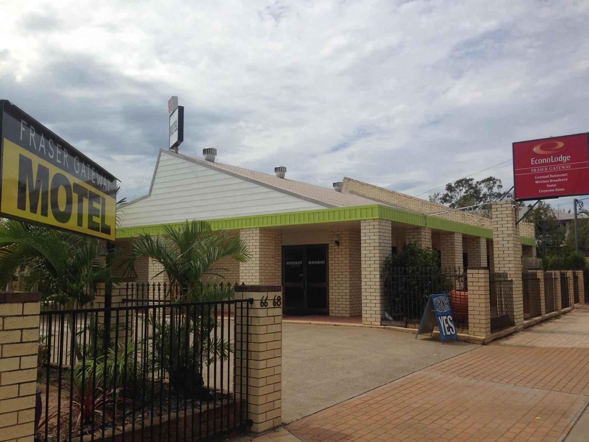 Comfort Inn On Main Hervey Bay Exteriör bild