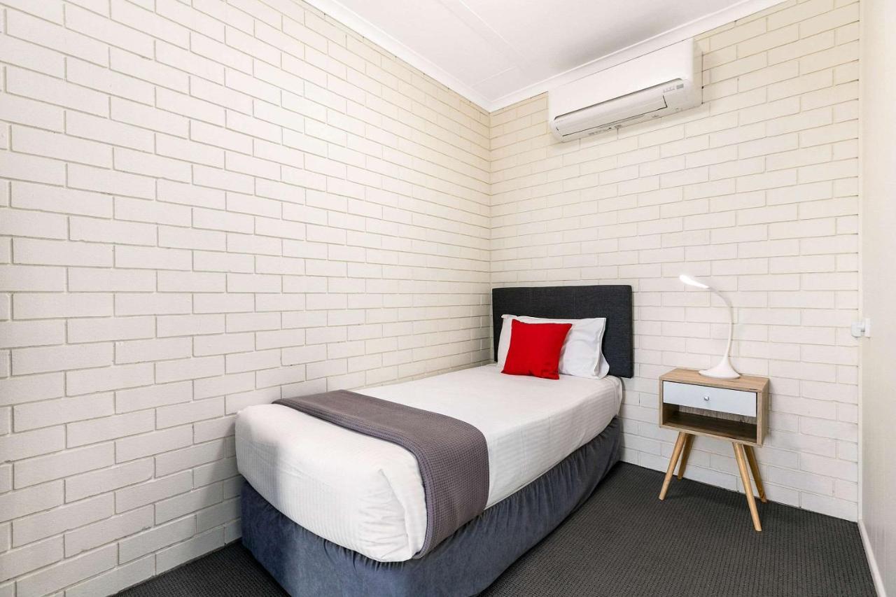 Comfort Inn On Main Hervey Bay Exteriör bild